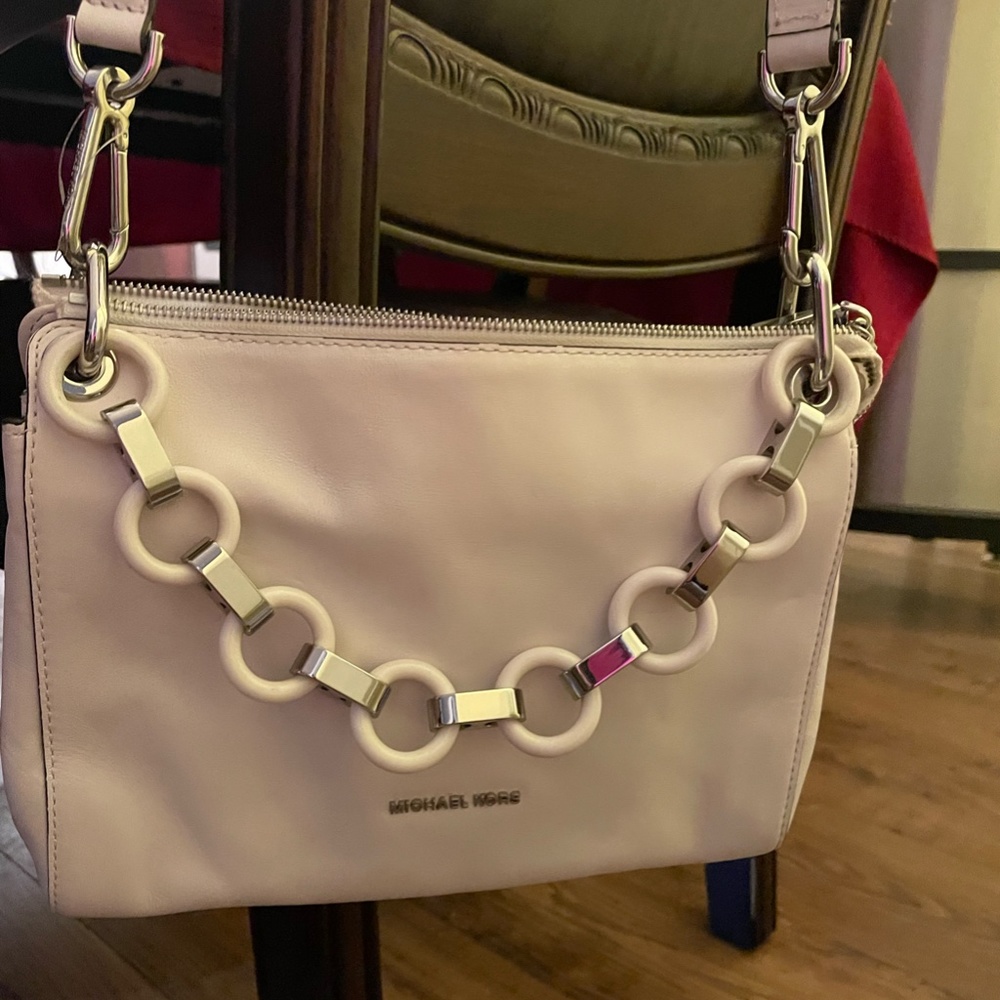 Michael Kors Bag - White / Silver Chain link Crossbody